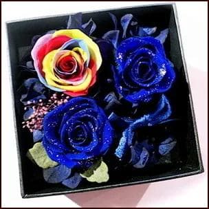 プリザーブドフラワーレインボーローズ　ブルーローズ　ボックスギフト