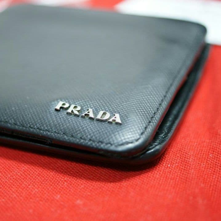 プラダ PRADA 2つ折り財布 小銭入れ付き ブラック SAFFIANO
