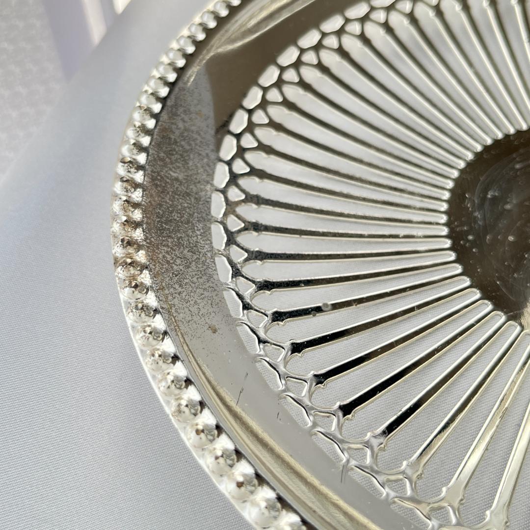 【英国】 パールと透かしのケーキスタンド 【シルバープレート】バタフライ式