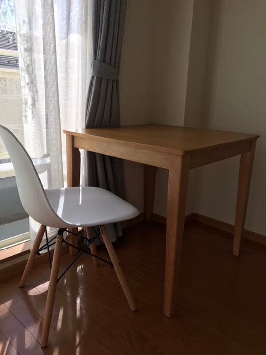 リビングテーブル