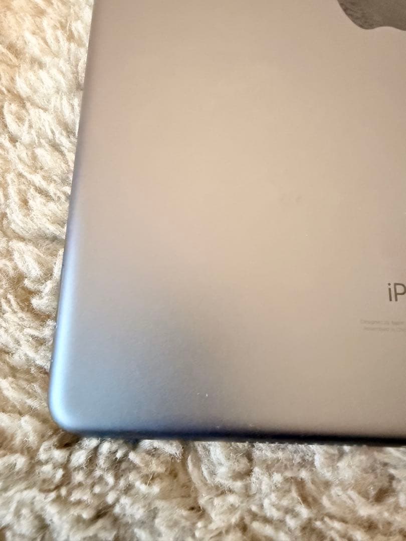 Apple iPad セルラーモデル　SIMフリー　第8世代