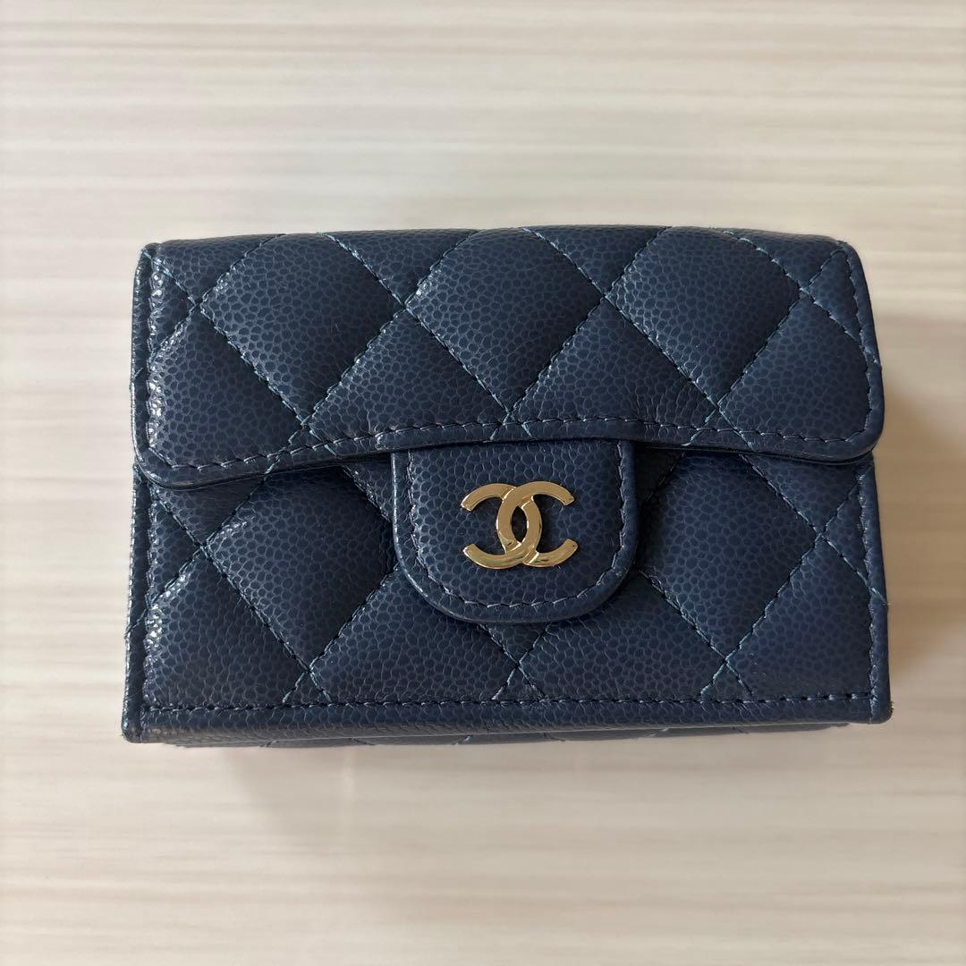 CHANEL ネイビー キルティング 三つ折り財布