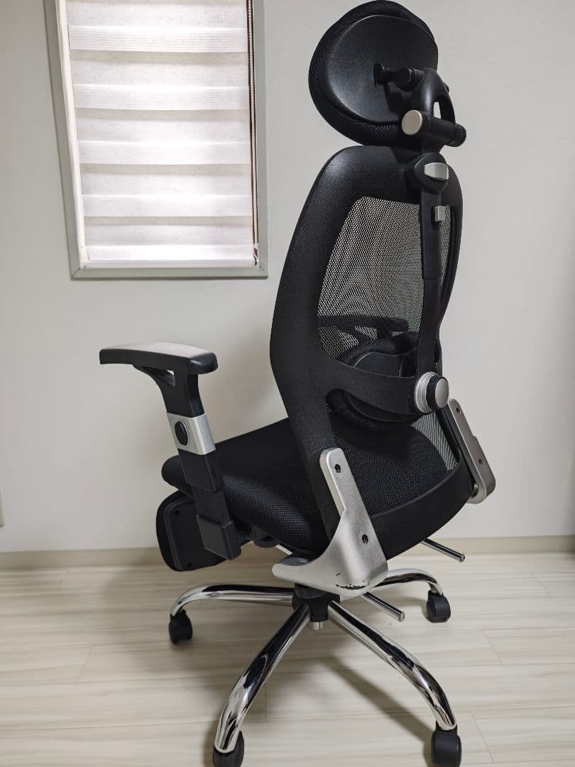 サンワサプライ 人間工学 オットマン収納メッシュチェア 150-SNCM007