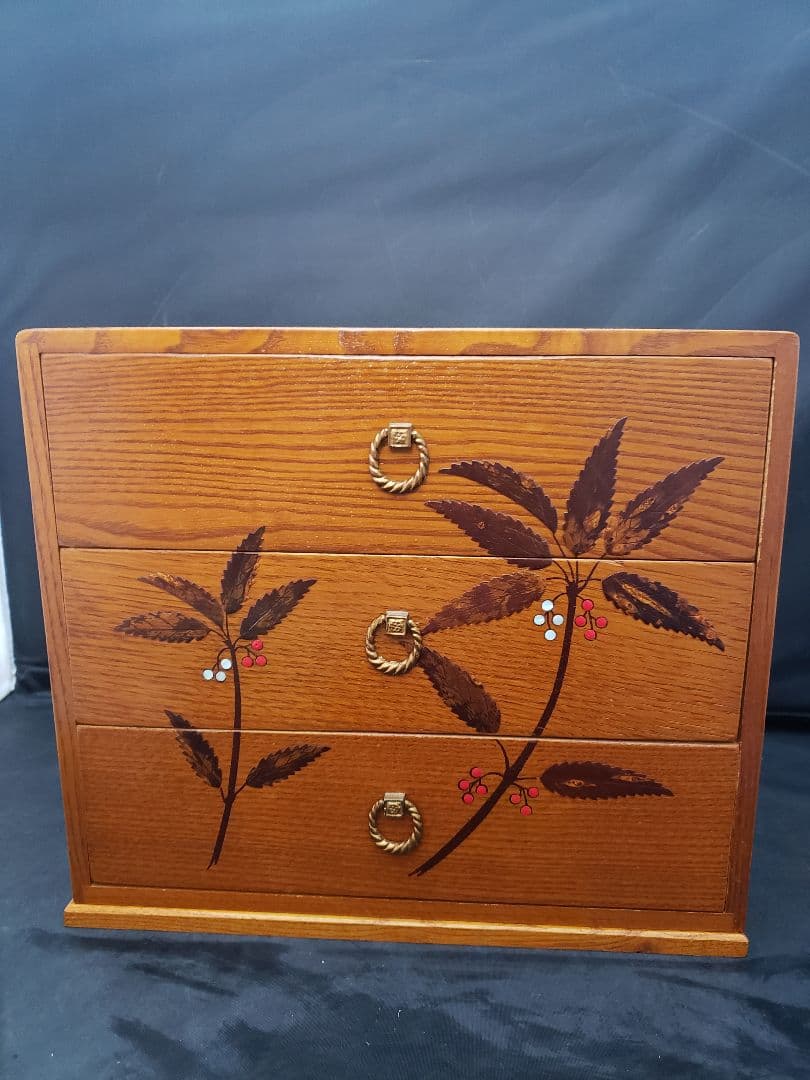 くさ忠　桜皮・貝入れ細工　千両　三段引き出し　小箪笥　伝統工芸品　木製チェスト