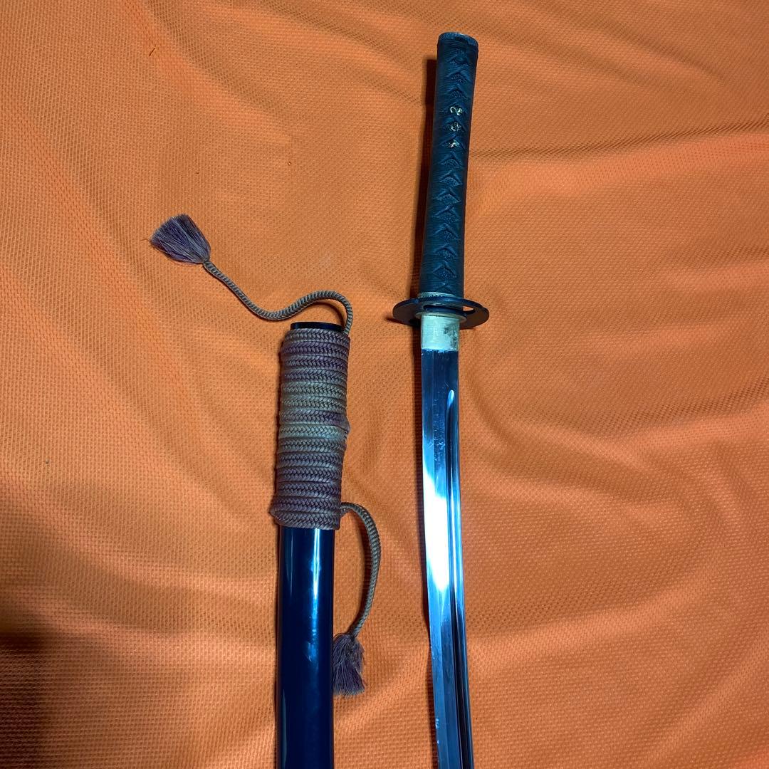 高級居合刀 黒柄黒鮫皮 木瓜透し丸鍔 濃紺呂鞘