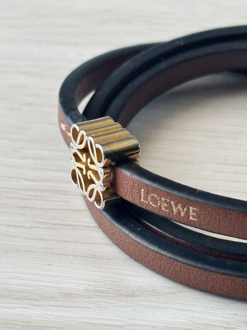 美品 LOEWE ロエベ アナグラム レザー 3連 ブレスレット アクセサリー