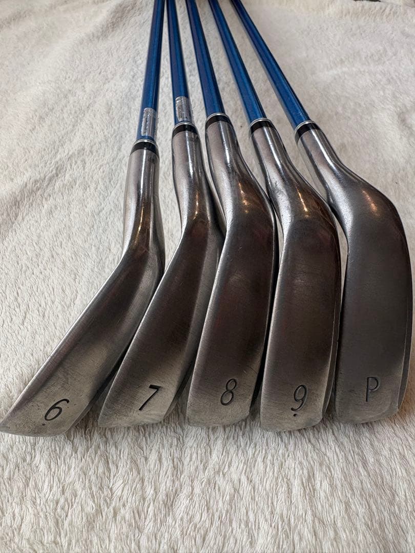大人気！ゼクシオレディース10 5本セット　ブルー　Lシャフト　アイアン