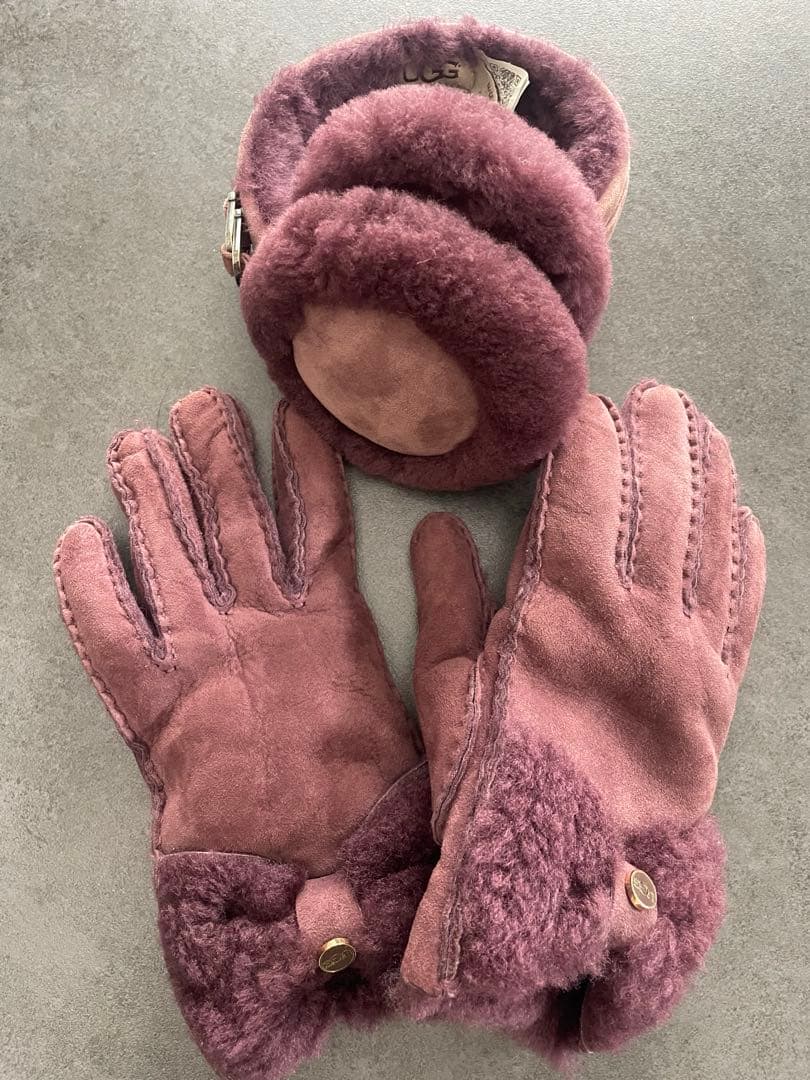 UGG❤︎ マフラー耳当て　set❤︎