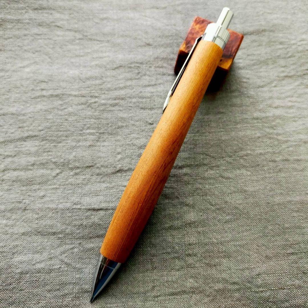 伊勢神宮　御山杉　ハンドメイド　木軸シャープペン　0.5mm　天然木　シルバー