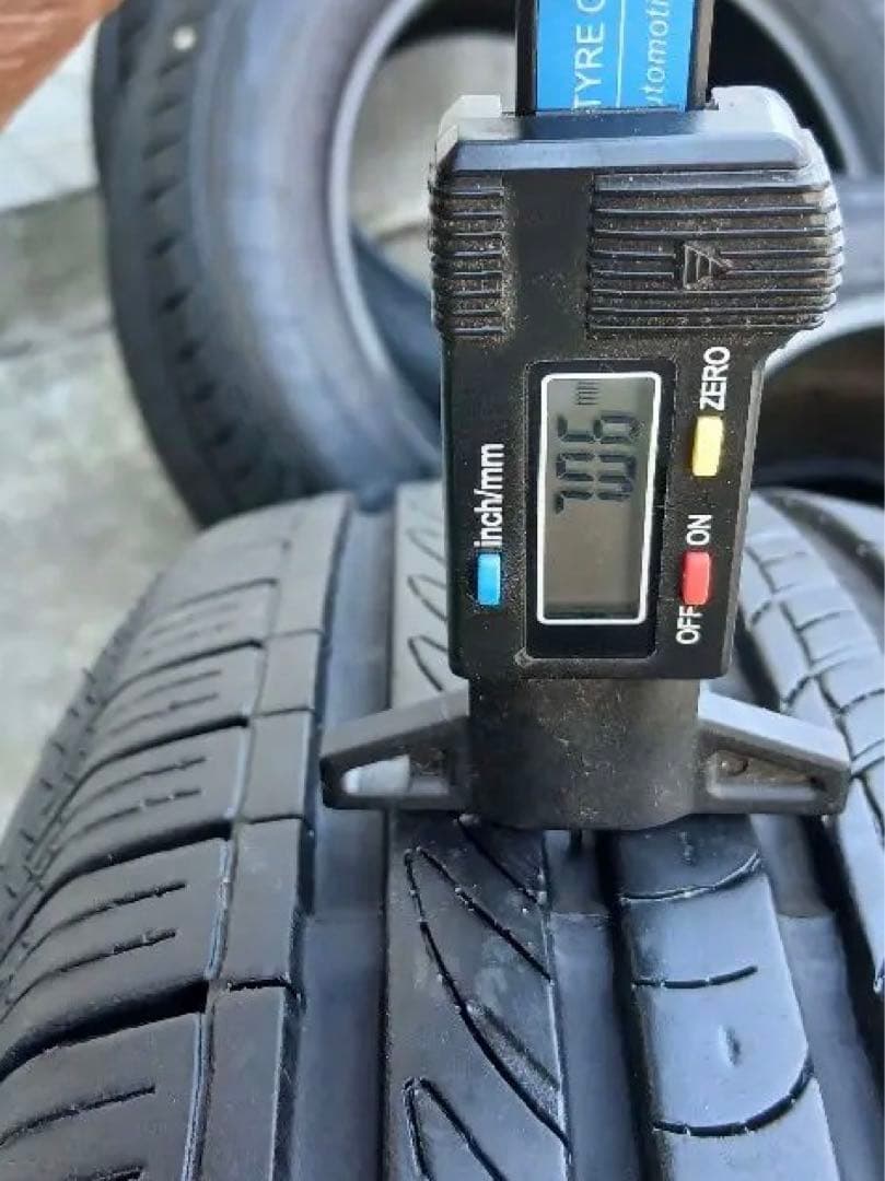 ②Loadstoneロードストーン EUROVIS 195/65R15 2本