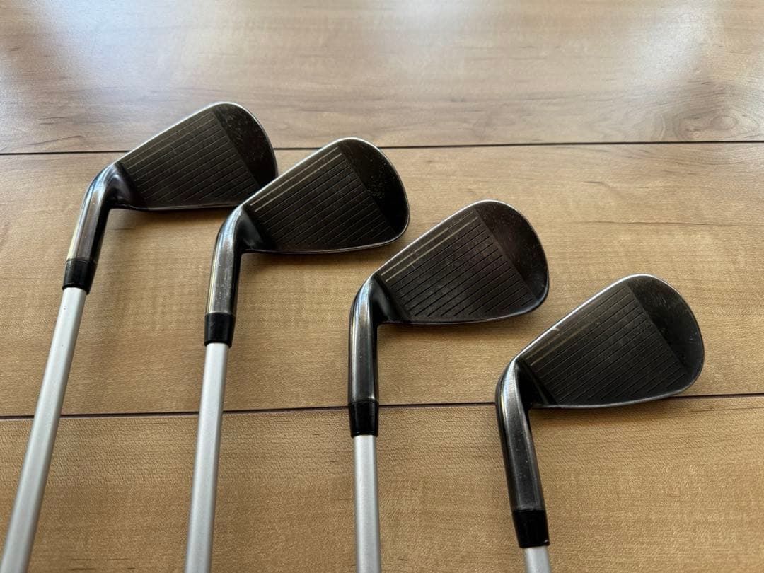 Callaway RAZR X BLACK メンズアイアンセット 4本