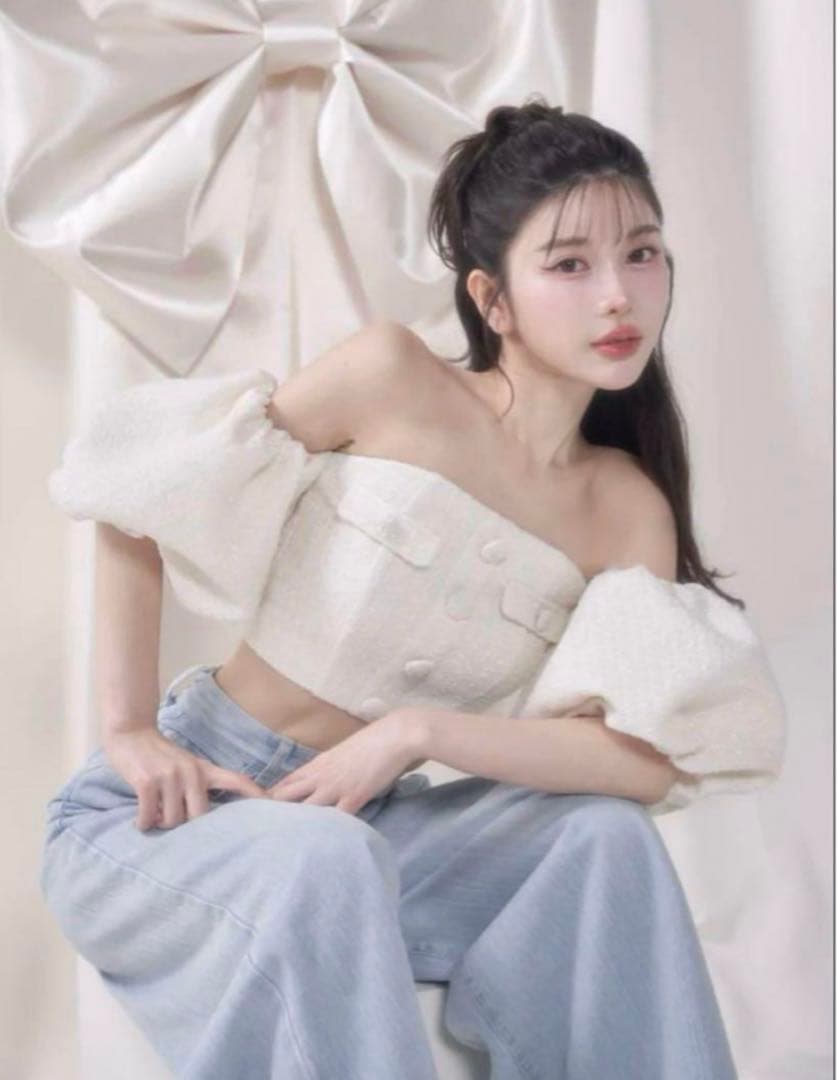 おまけ付きDarich♡ダーリッチ♡オフショル♡ツイード♡ホワイト♡パフスリーブ