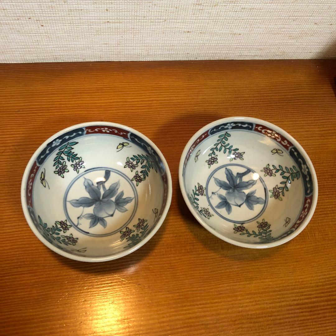 有田焼　五代走波　染錦 桃絵小花蝶文 鉢