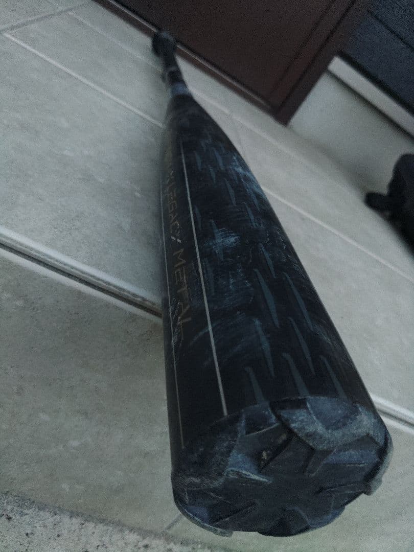 ビヨンドマックス　レガシーメタル　軟式バット　83cm　730g