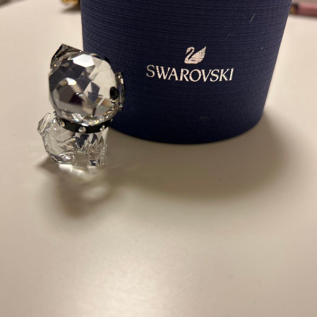 スワロフスキーSWAROVSKI のパグ犬