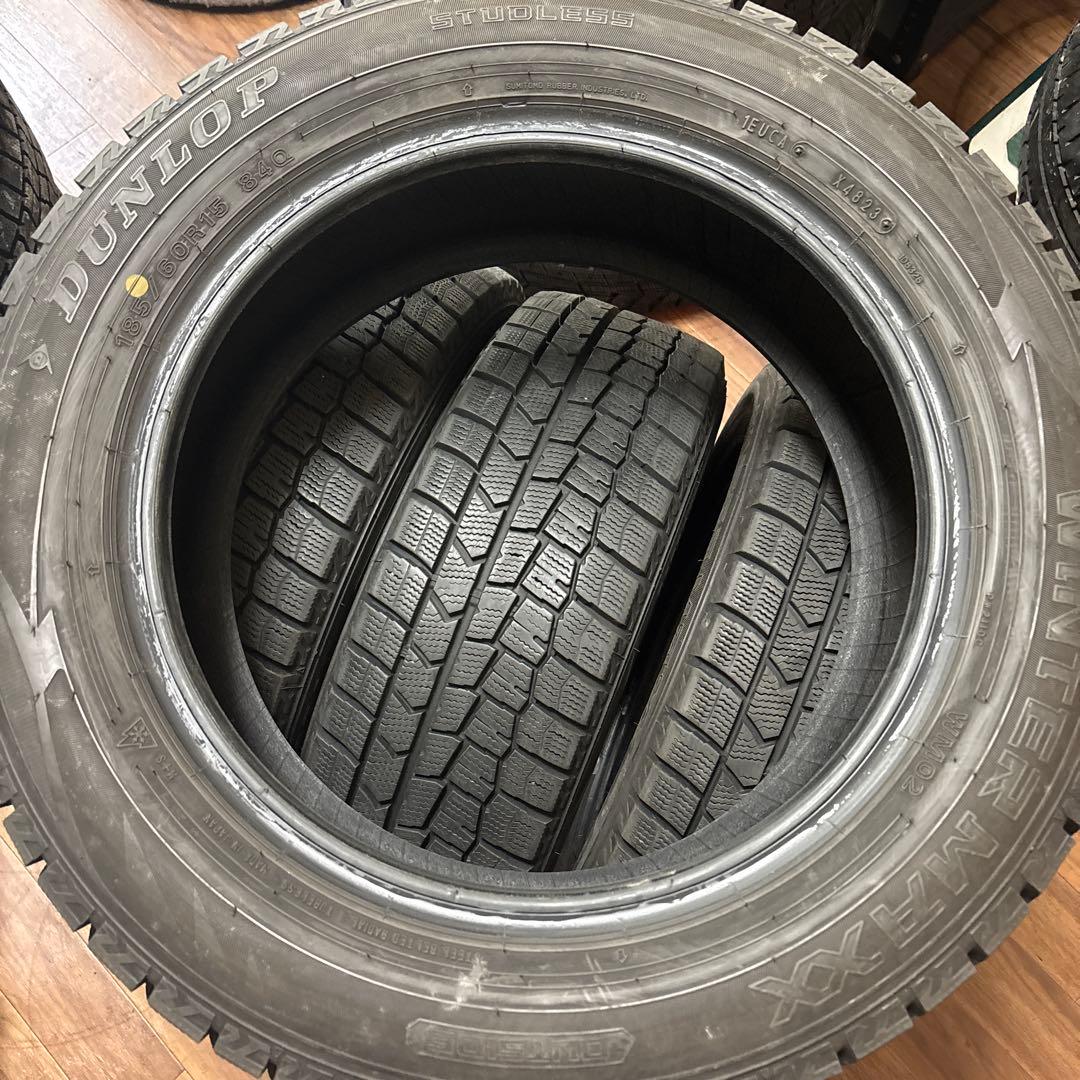 185/60R15(84Q)スタッドレスタイヤ　ダンロップ製WINTERMAXX
