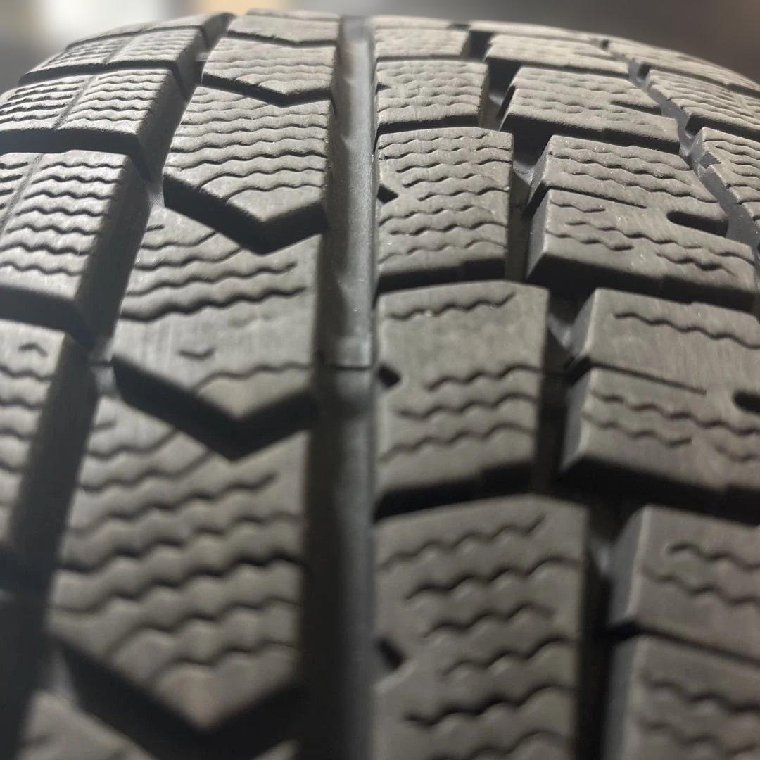 185/60R15(84Q)スタッドレスタイヤ　ダンロップ製WINTERMAXX