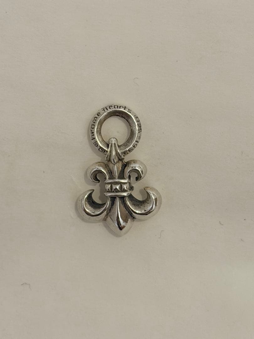 クロムハーツ bsフレアチャーム