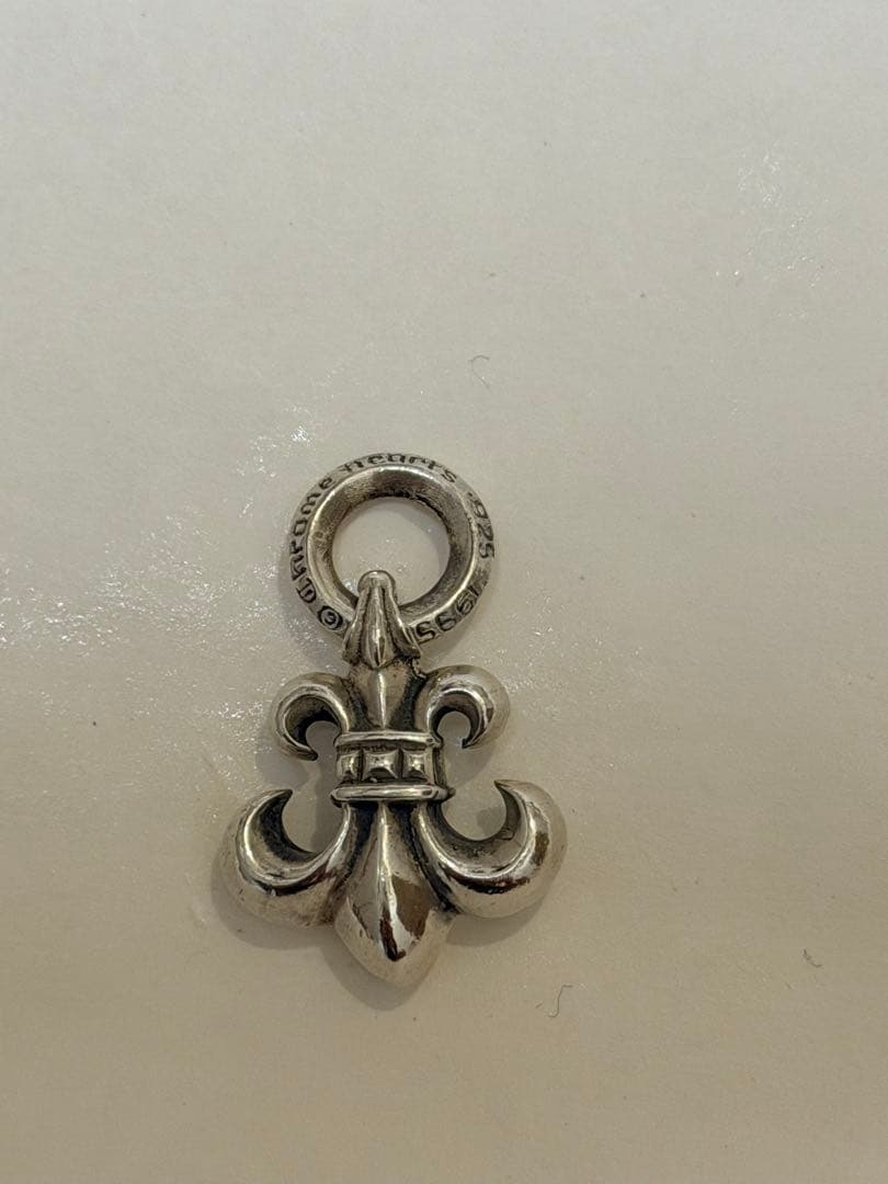 クロムハーツ bsフレアチャーム