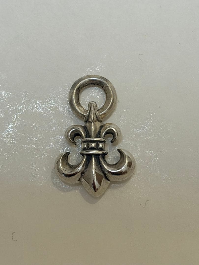 クロムハーツ bsフレアチャーム