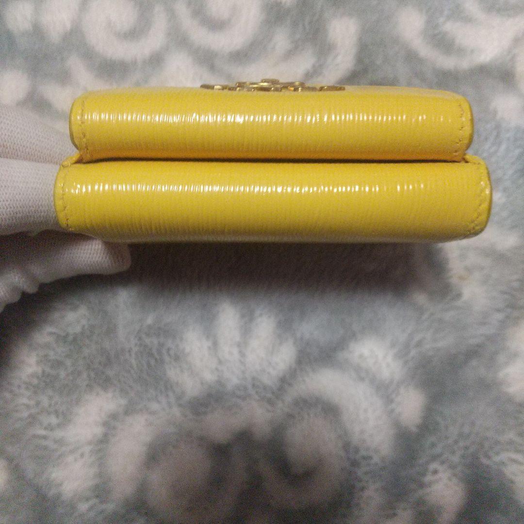 PRADA ヴェッテロムーブ　コンパクトウォレットイエロー 三つ折り財布