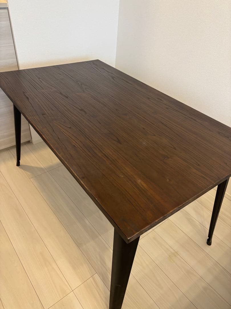 ※値下げ中【送料込】幅140 LOWYA ダイニングテーブル