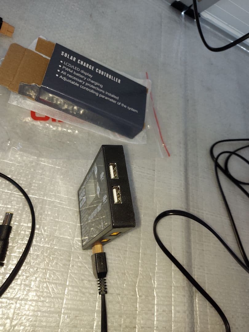 マ*サ様 ★災害対策★DOKIO　100Wソーラーパネル+　ソーラー充電コントロ