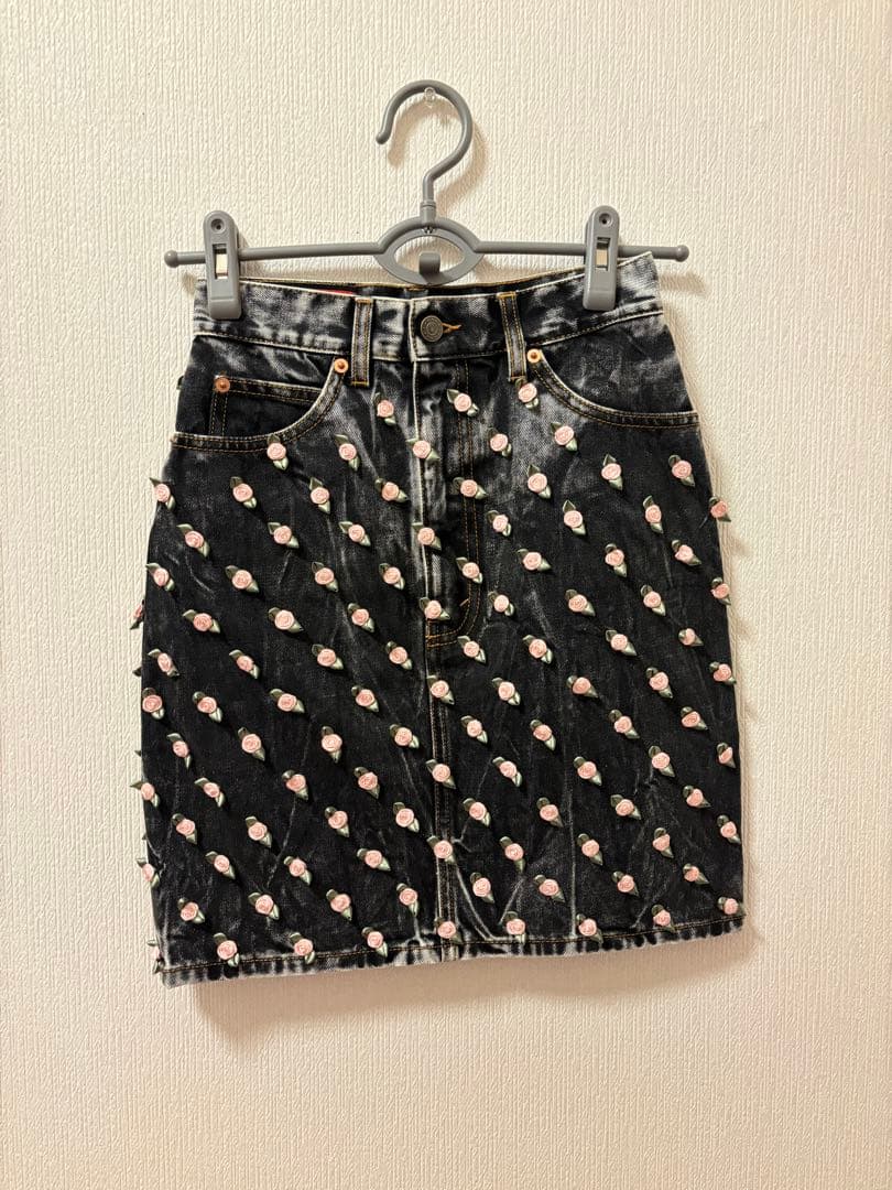 gucci スカート　デニム　フラワー　バラ　ローズ　2018