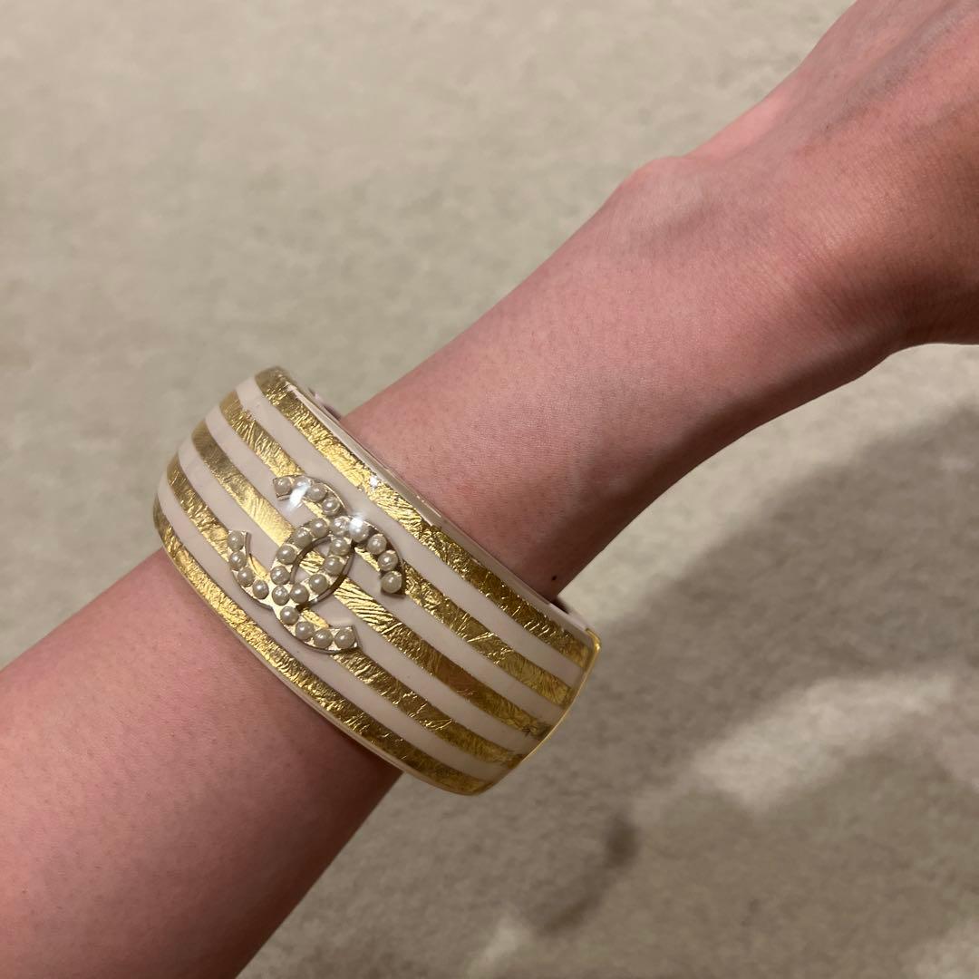 シャネル ココマーク ボーダーワイドバングルブレスレットCHANEL