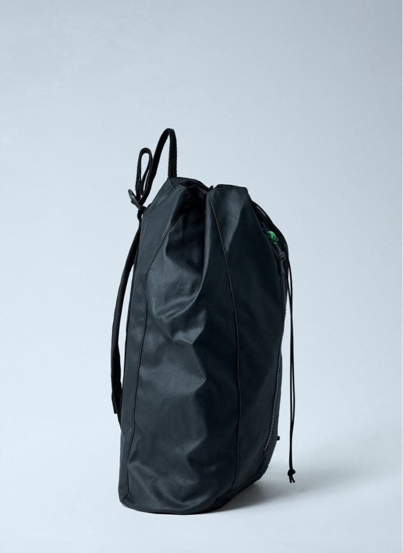 今季！GR10K COATED CROSS BODY BAG