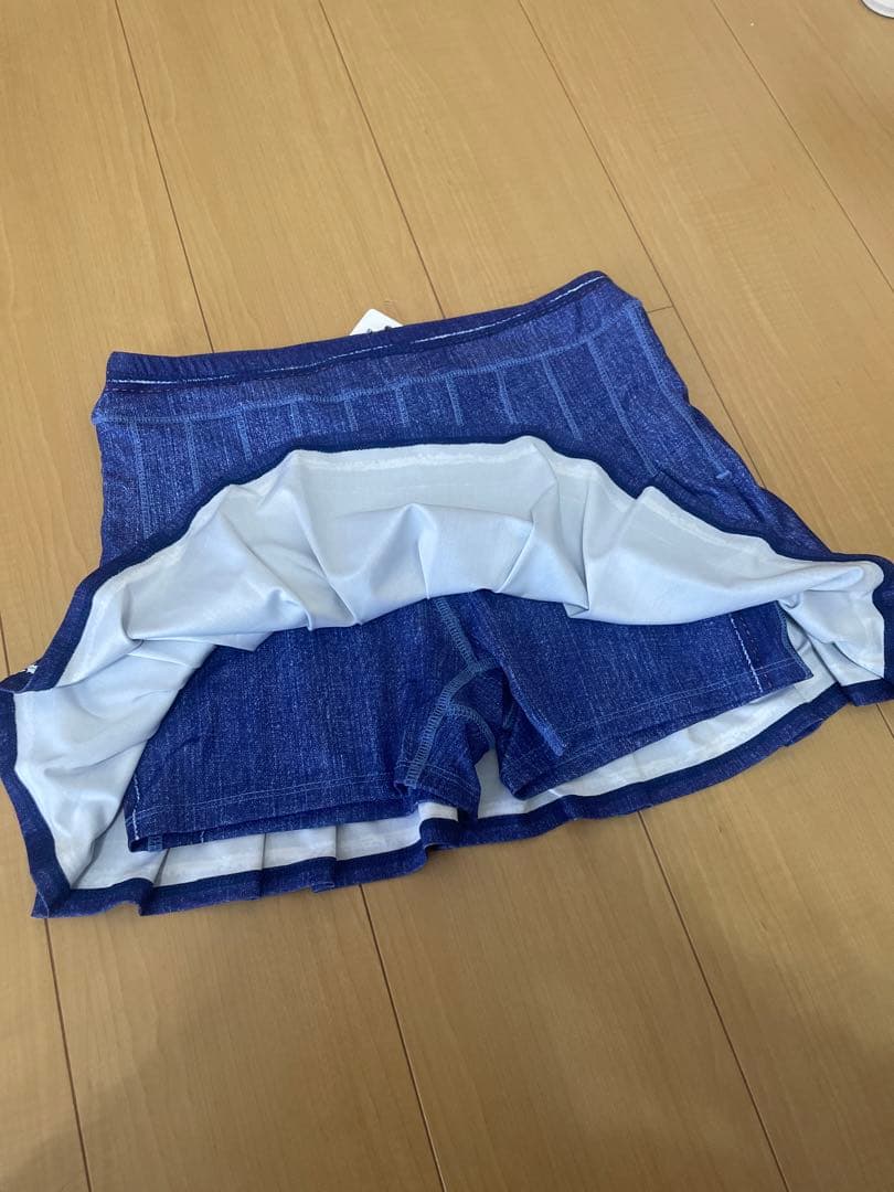 ラッキーインラブ　スコートXS