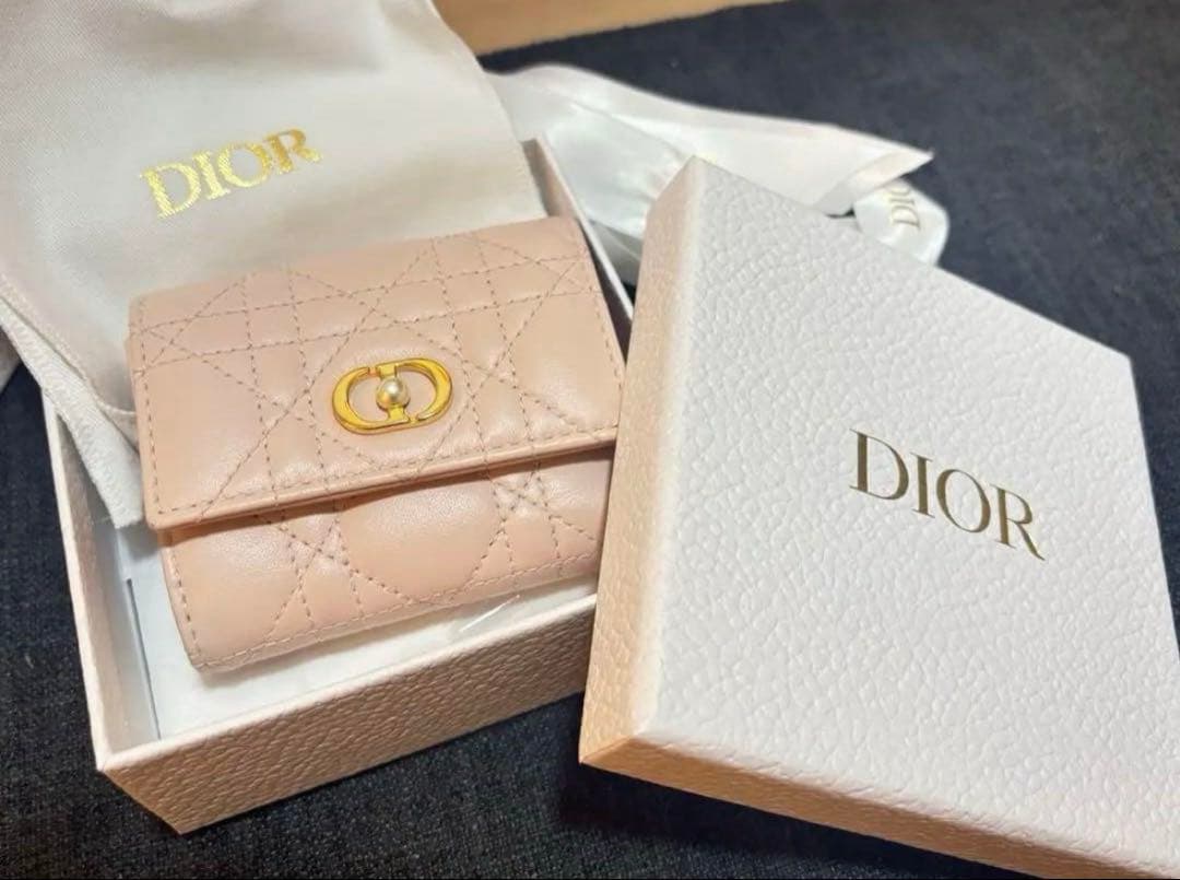 も*み様 Dior ピンク キルティング 三つ折り財布