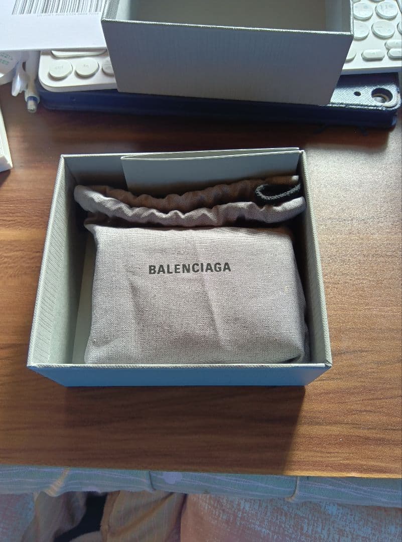 BALENCIAGA 三つ折り財布 黒