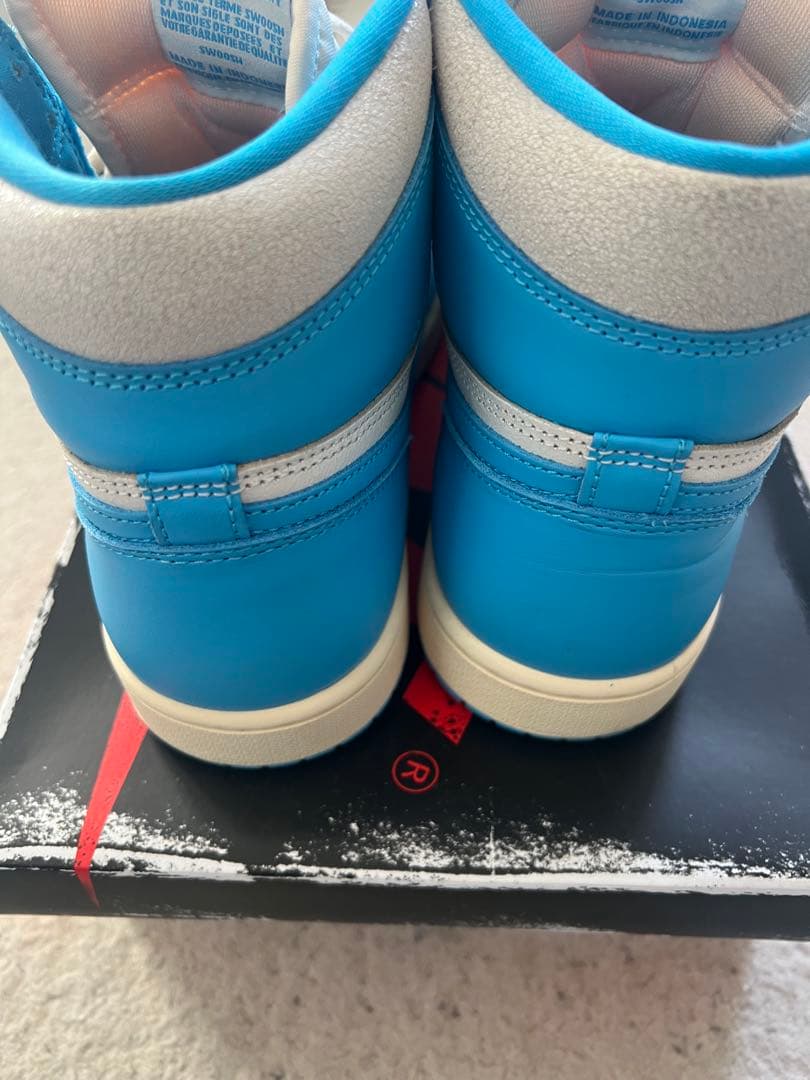 エアジョーダン 1 レトロ HIGH OG\"UNC Reim agined\"