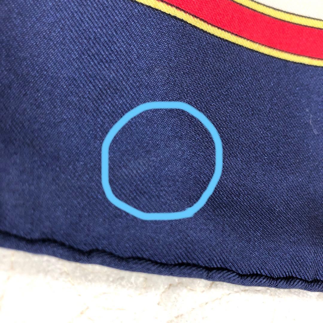 HERMES エルメス　カレ　スカーフ シルク