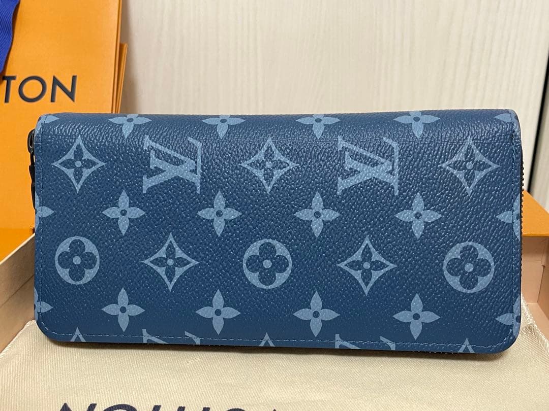希少　LOUIS VUITTON ジッピーウォレット ヴェルティカル ヴィトン