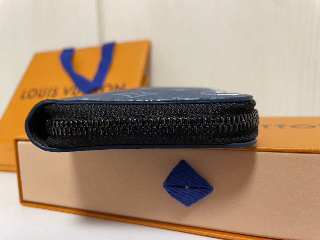 希少　LOUIS VUITTON ジッピーウォレット ヴェルティカル ヴィトン