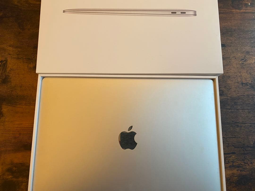 Apple MacBook Air 13インチ シルバー 本体