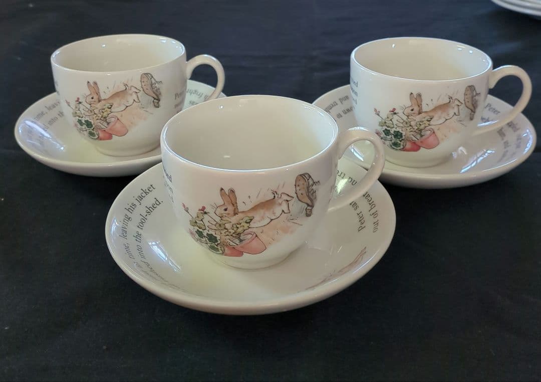 ピーターラビット　陶器食器セット