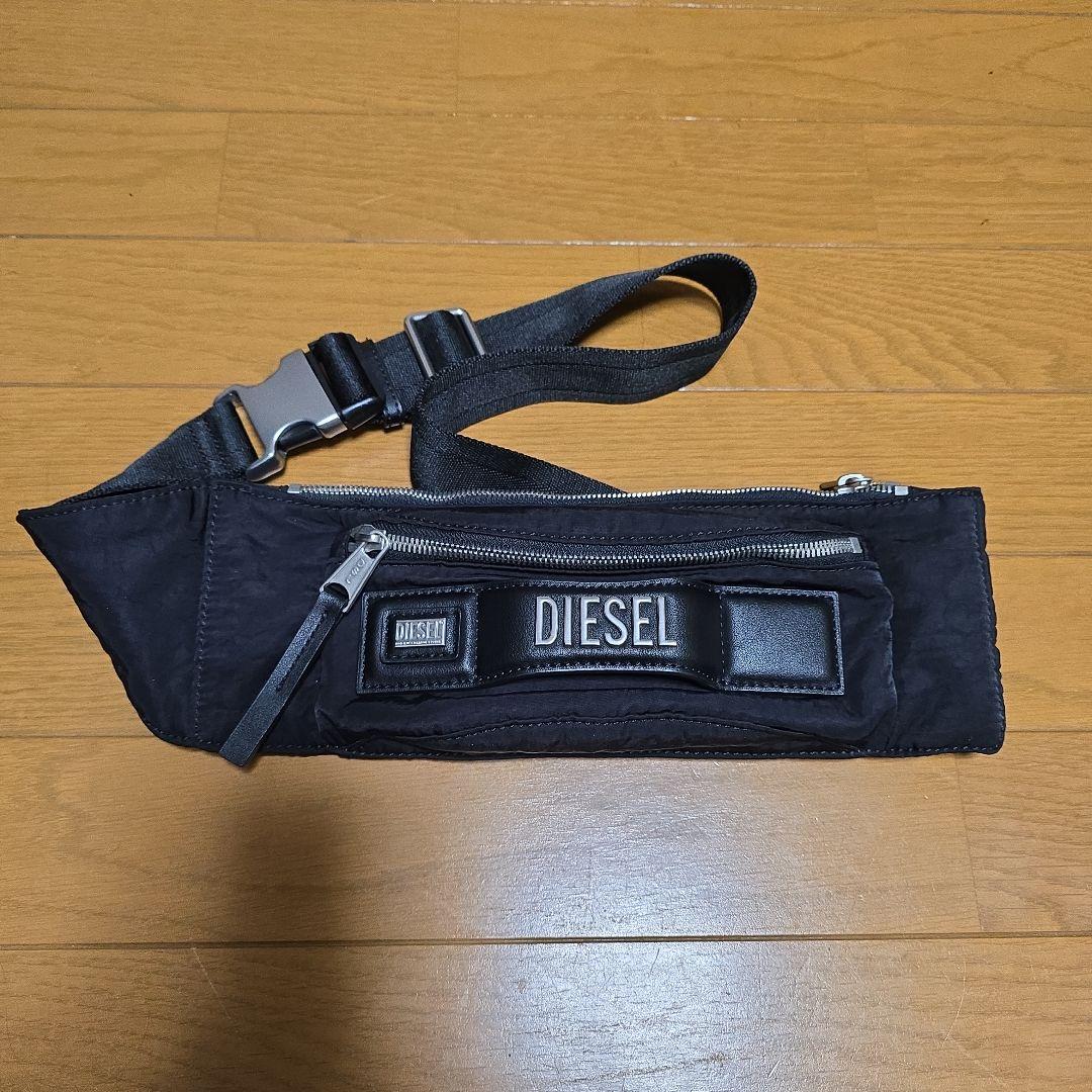 DIESEL ディーゼル　ブラック ウエストポーチ　バッグ　スリム