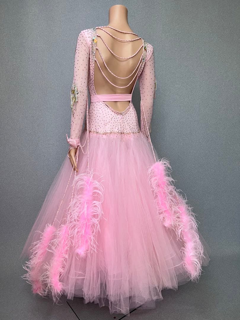 社交ダンスドレス　スタンダード　モダン　　ラテン　新品　Ｍ〜Ｌ　ピンク