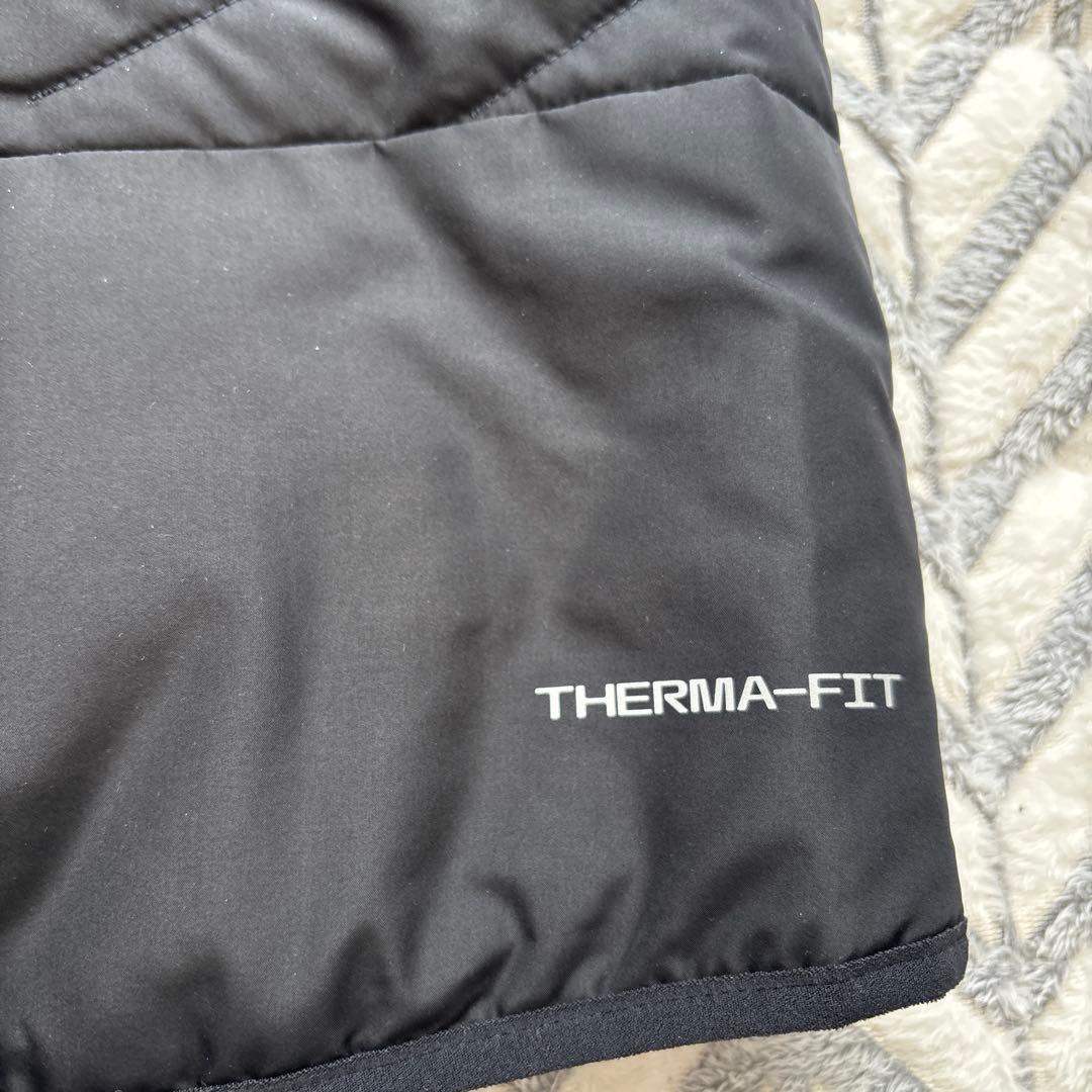 新品　ナイキ　メンズ　ランニングベスト　中綿　ブラック　黒　軽量　撥水　L