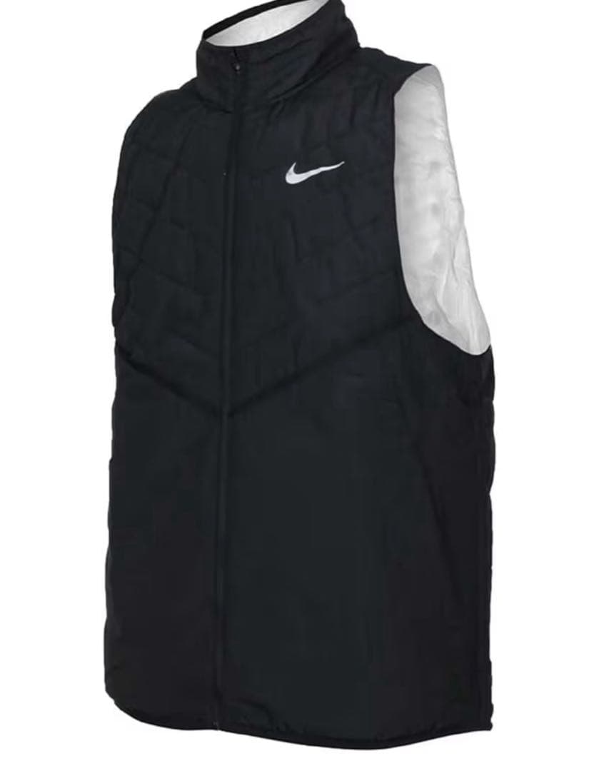 新品　ナイキ　メンズ　ランニングベスト　中綿　ブラック　黒　軽量　撥水　L