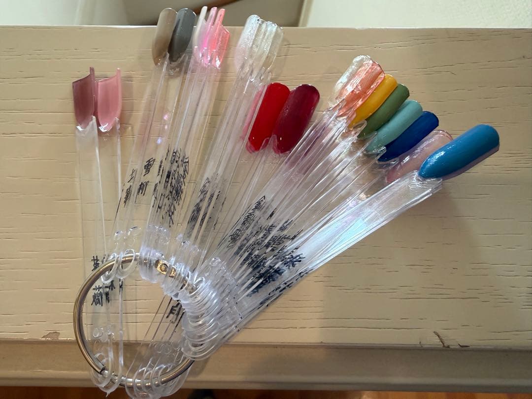 【シロクマ】胡粉ネイルカラーセット 28本入り＋３本