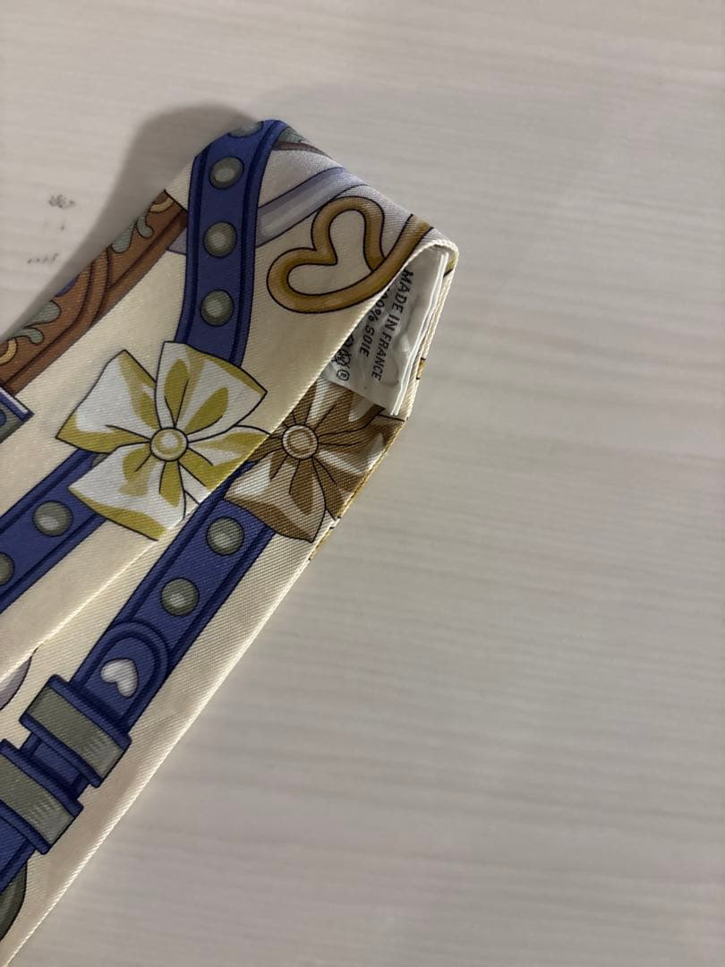 Hermès エルメス　ツイリー