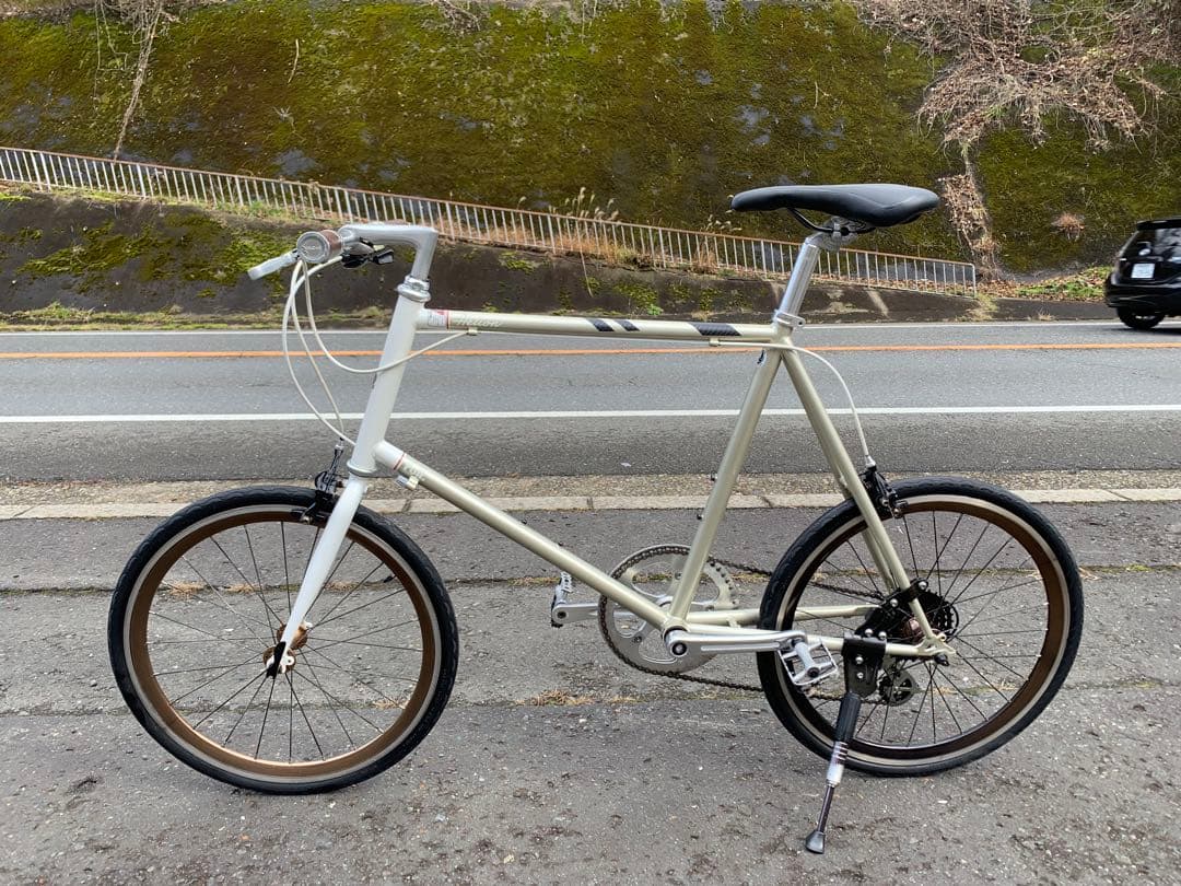 【即乘】送料無料Fuji ミニベロ小径車 Helion クロスバイク 8速 20