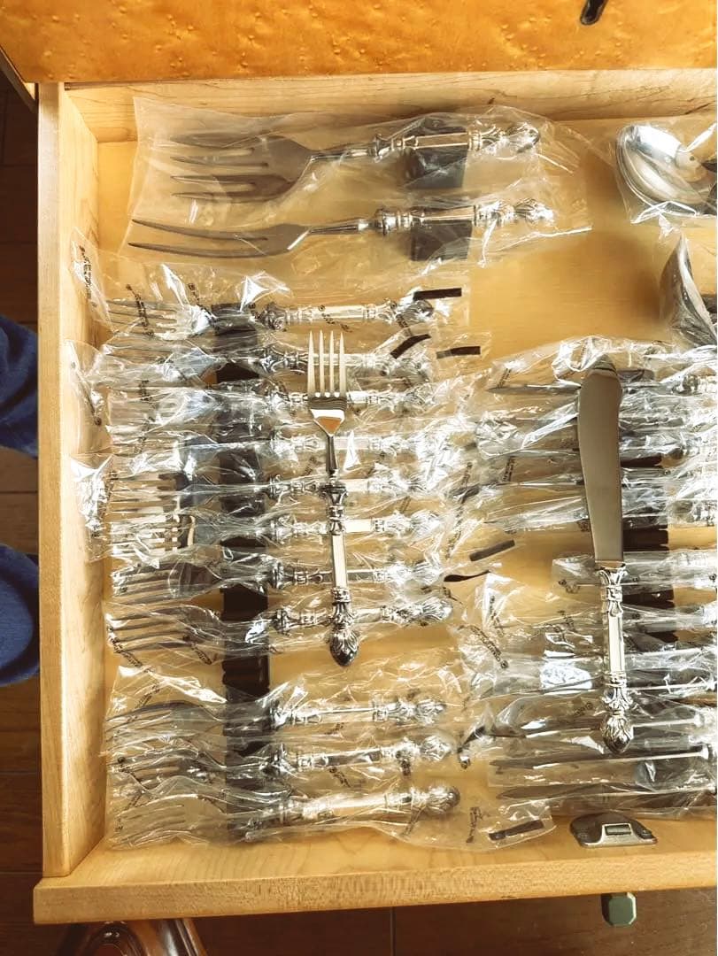 Gourmet-Silber カトラリー収納 サイドテーブル&銀食器セット