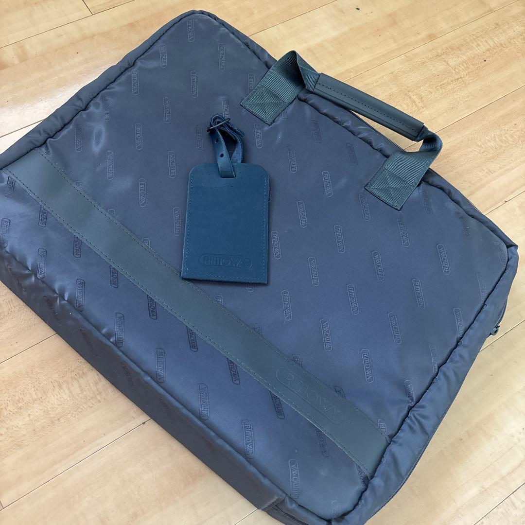 格安　リモワ　REMOWA サルサデラックス　ハイブリット　32Ｌ２輪