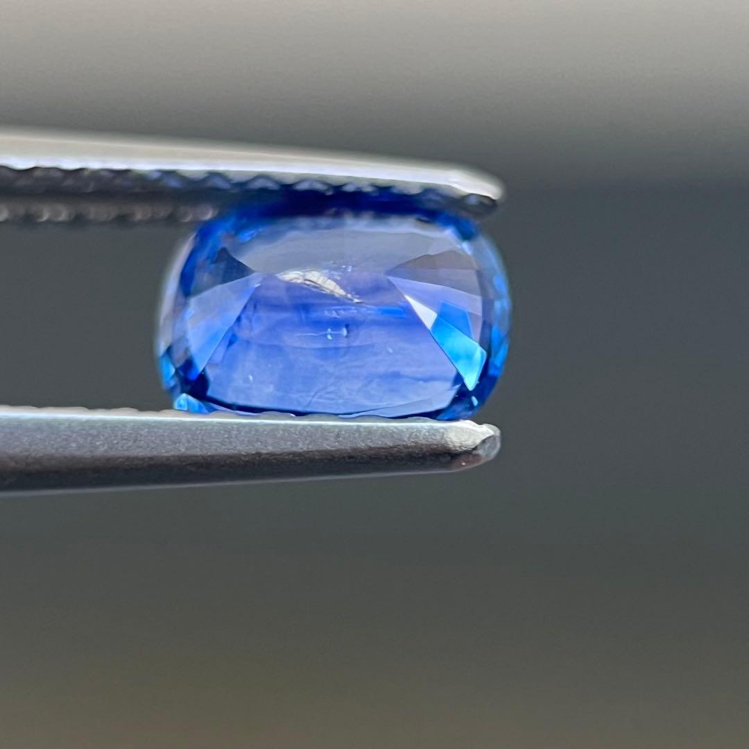 スリランカ産加熱天然ブルーサファイアルース