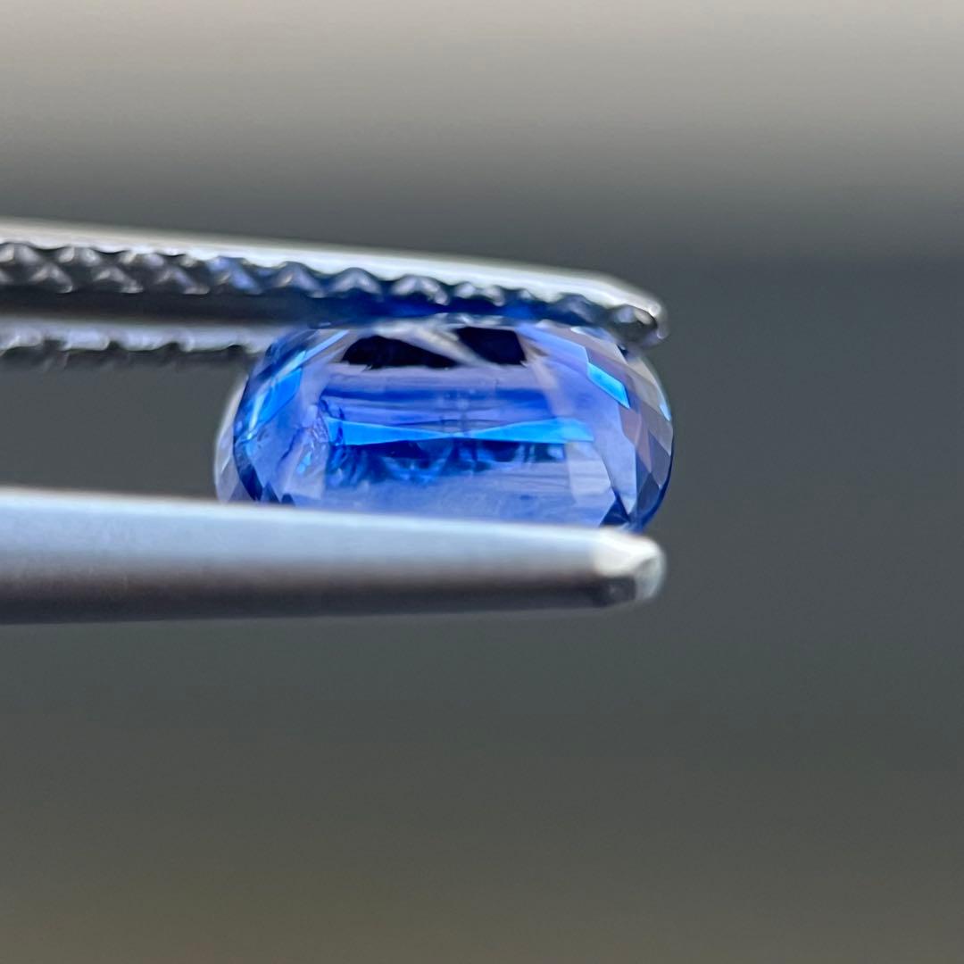 スリランカ産加熱天然ブルーサファイアルース